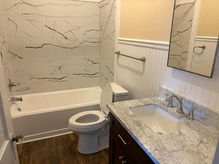 605 Acorn St — Photo 3