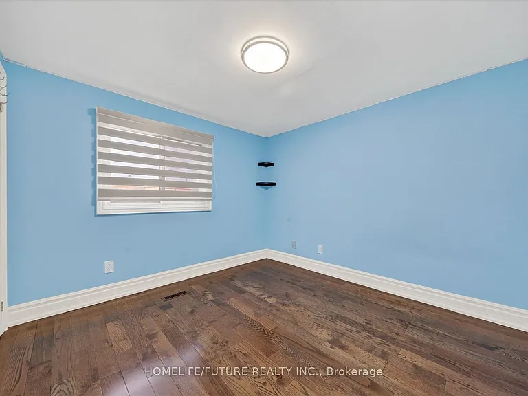 37 Elson St #UPPER — Photo 29
