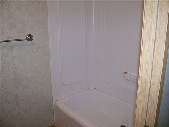 #0272 CUN Master bath-2