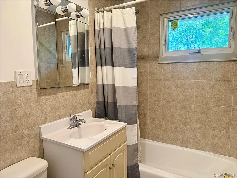 4 Annette Dr — Photo 7