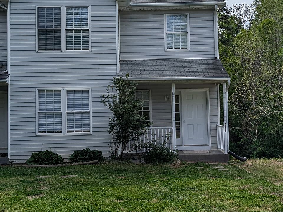 1st image of 425 E Rio Rd