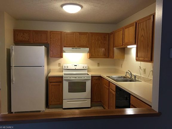 2nd image of 3790 Sadie Ln