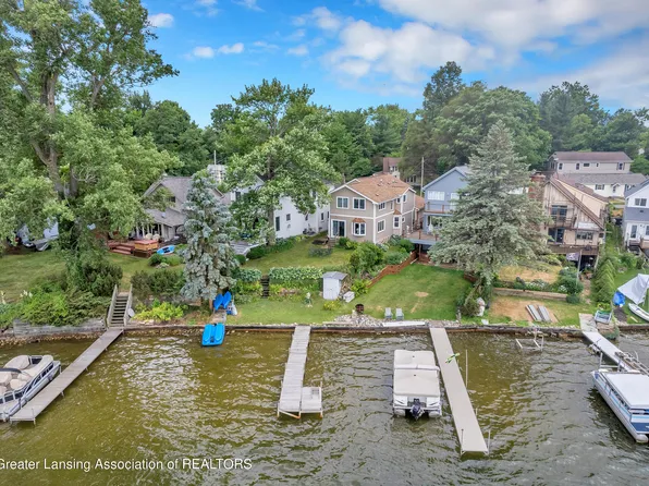 6074 Columbia St, Haslett, MI 48840