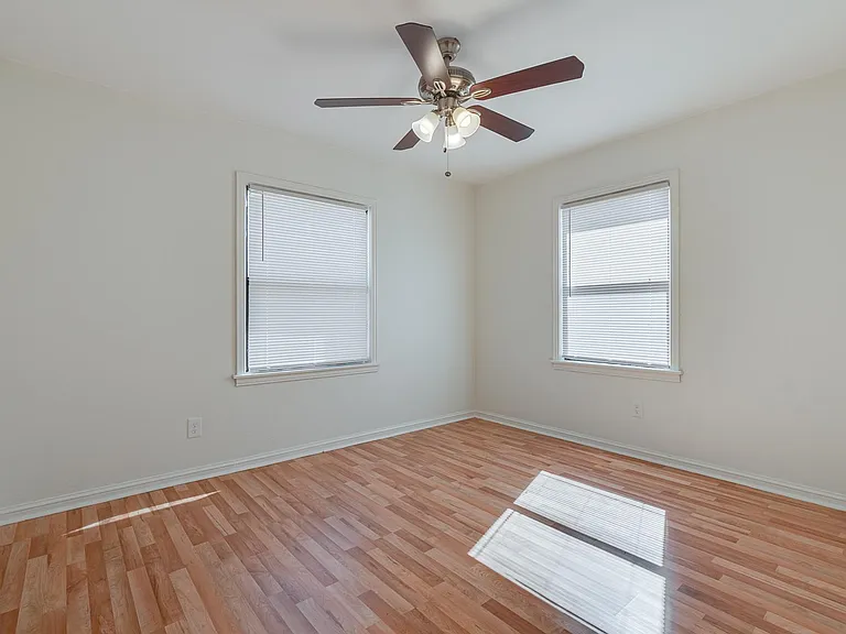 1733 Melba Ct — Photo 16