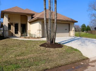 12882 Orion Ct, Willis, TX 77318
