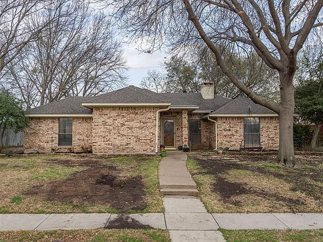 1st image of 236 Simmons Dr