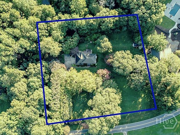 2nd image of 1061 Broadlands Drive