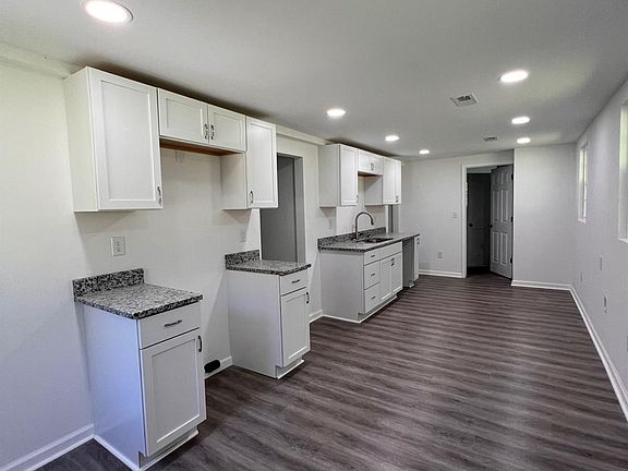 3rd image of 120 Jabo Ln