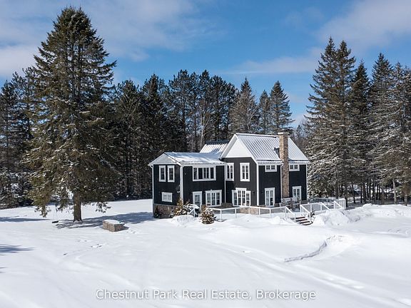 3rd image of 12 Emsdale Lake Rd