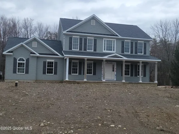 16 Westfall Court #6, Averill Park, NY 12018