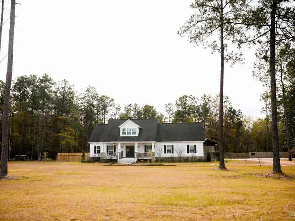 307 Deere Creek Rd, Atmore, AL 36502