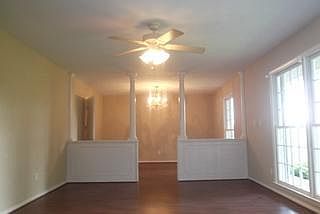 3rd image of 2365 Herren St