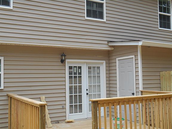 2nd image of 5565 Windwood Rd Unit 1