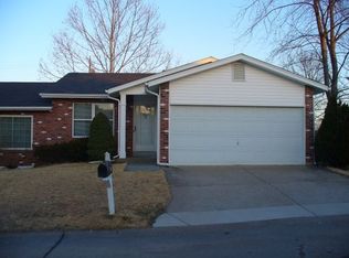 962 Windstream Dr, Saint Peters, MO