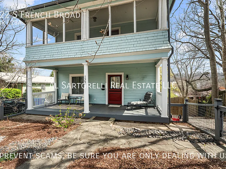 122 S French Broad Ave — Photo 4
