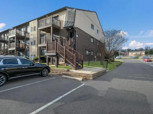 5200 Hilltop Dr APT M23, Brookhaven, PA 19015