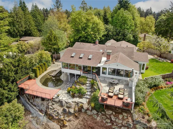420 SW 206th Street, Normandy Park, WA 98166