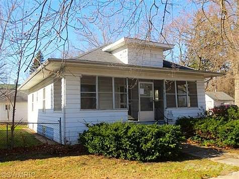 1st image of 36 N Lincoln Ave