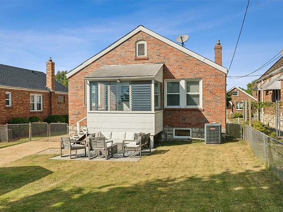 5th image of 5640 Tholozan Ave