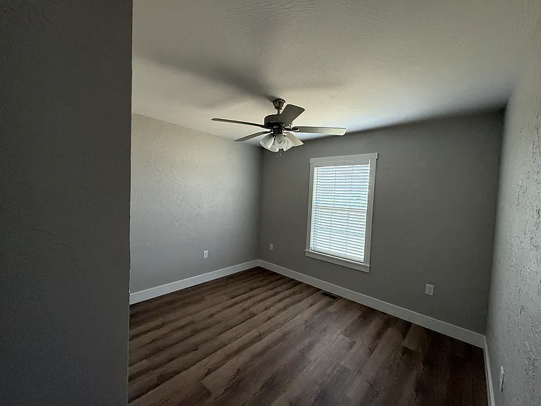 3860 W Riley St — Photo 13