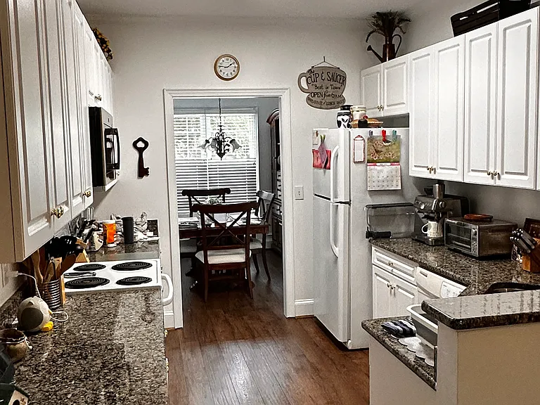 S Lakeview Dr — Photo 4