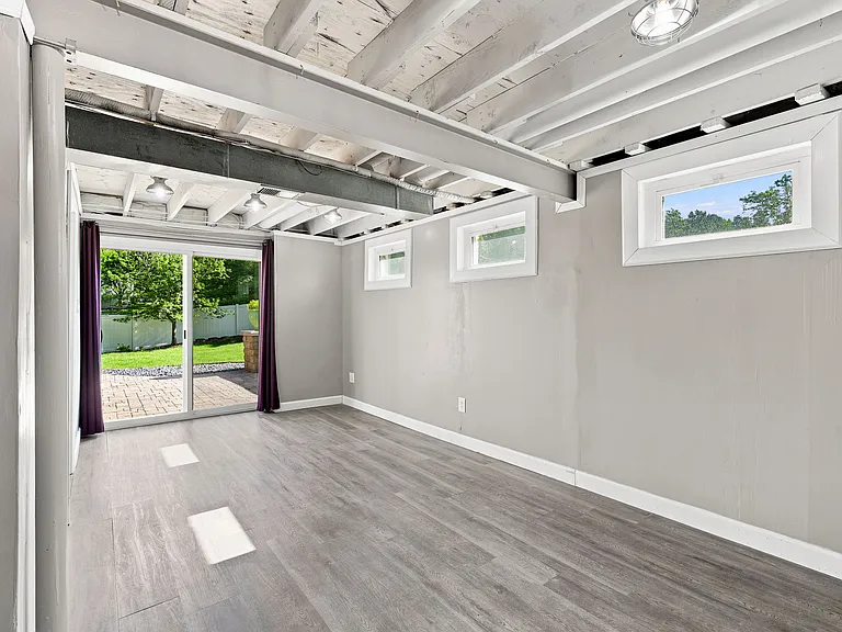701 Oak Run Ln — Photo 29