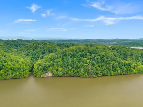 2050 Jones Bend Rd, Louisville, TN 37777