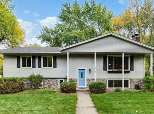 2409 Skyline Dr S, Burnsville, MN 55337