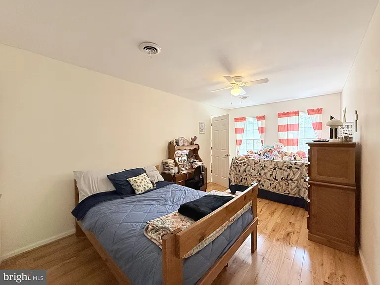 559 Holly Corner Rd — Photo 23