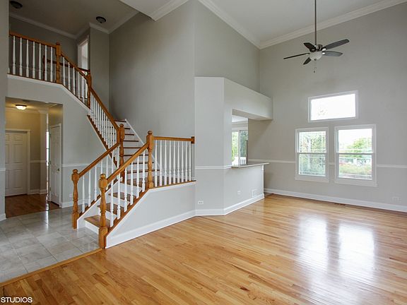 2nd image of 1013 Evergreen St