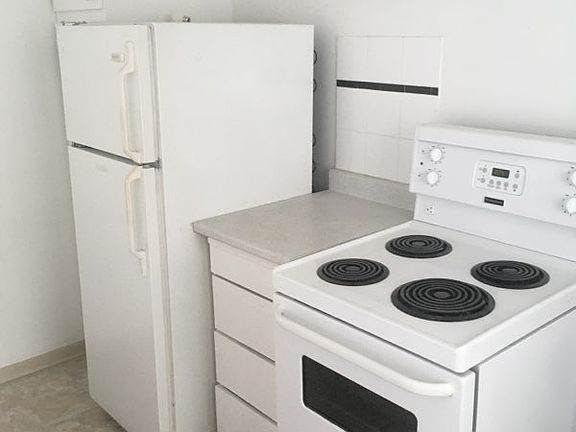 4th image of 1585 W 13th Ave #9