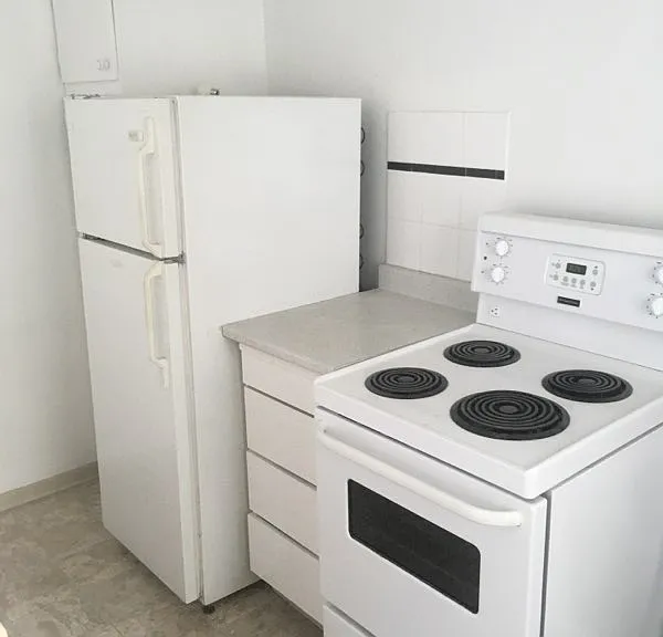 1585 W 13th Ave #2 — Photo 4