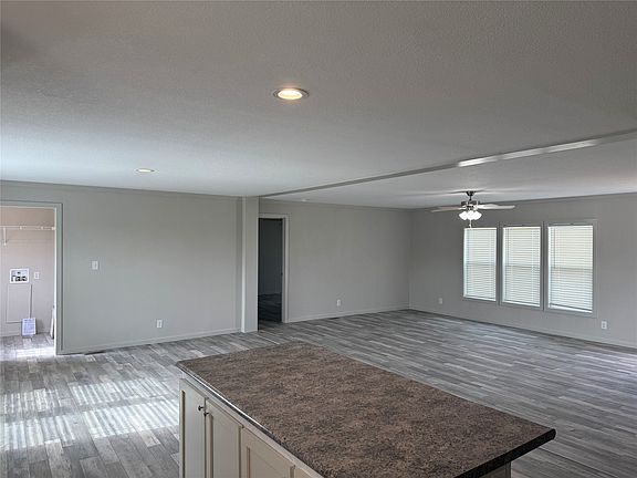 5th image of 358 Reast Rd