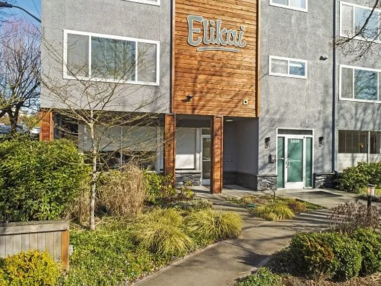 Ekilai Apartments - Spacious 1 Bed, 2 Bed Units & 3 Bed Units, w/ Private Balcony ~ Designer fini... — Photo 19