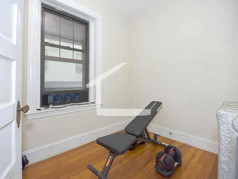 1247 Beacon St #3 — Photo 14