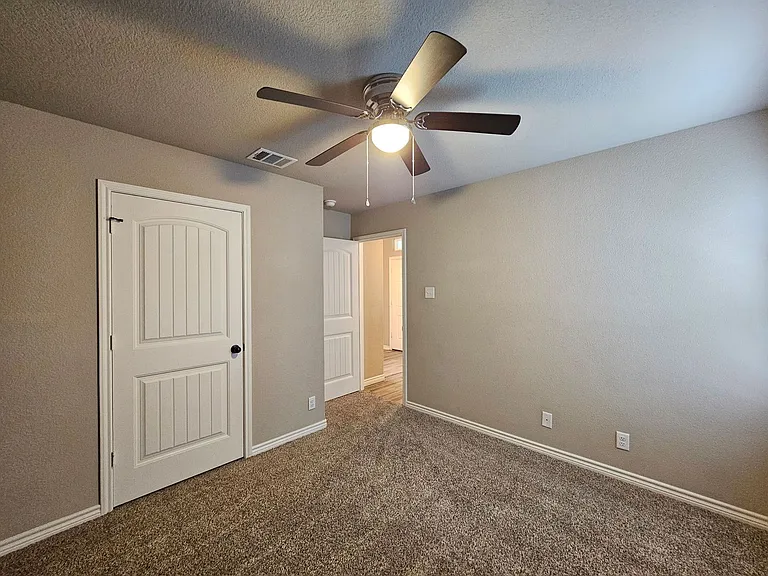 6811 Keechi Valley Dr — Photo 16