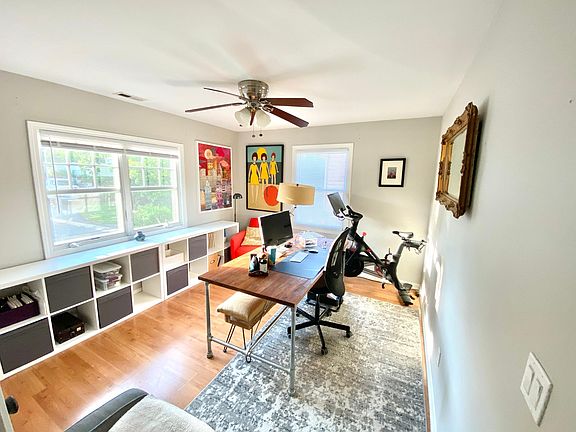 5th image of 37 Nash Pl #B
