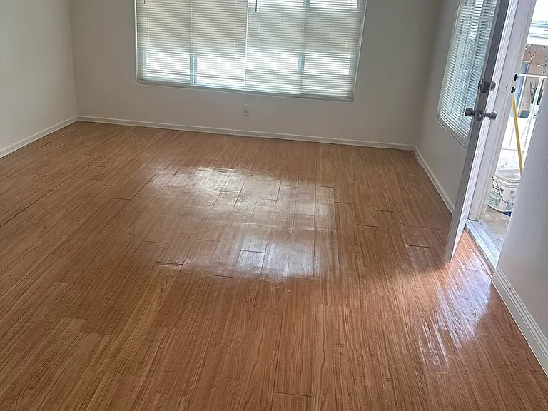 1100 College View Dr #3 — Photo 1