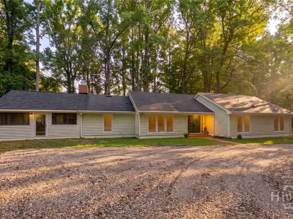 925 Cleveland Road, Bogart, GA 30622