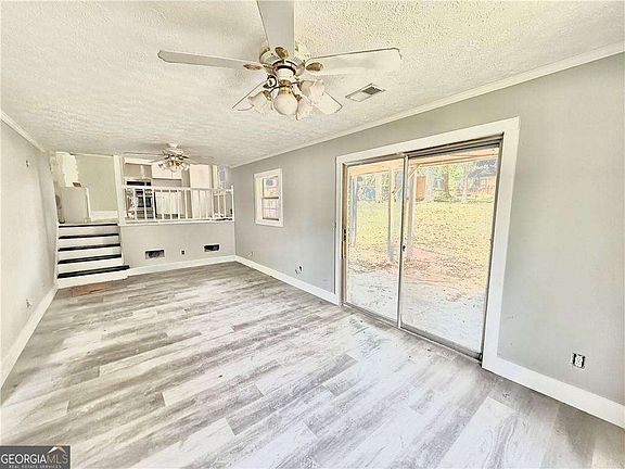 5th image of 2289 Aurie Dr