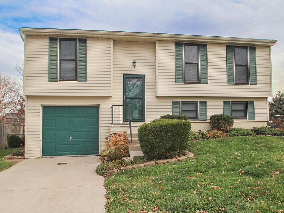 1st image of 2416 Warfield Dr