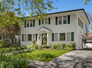 445 NE Floral Pl, Portland, OR 97232