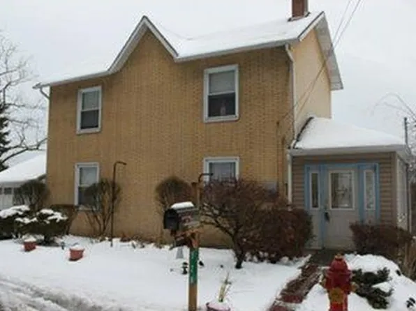 328 Chestnut St, Hyde Park, PA 15641