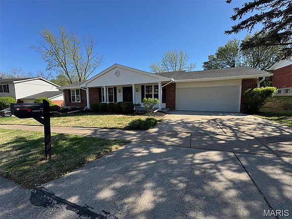 2nd image of 1416 Chandellay Dr