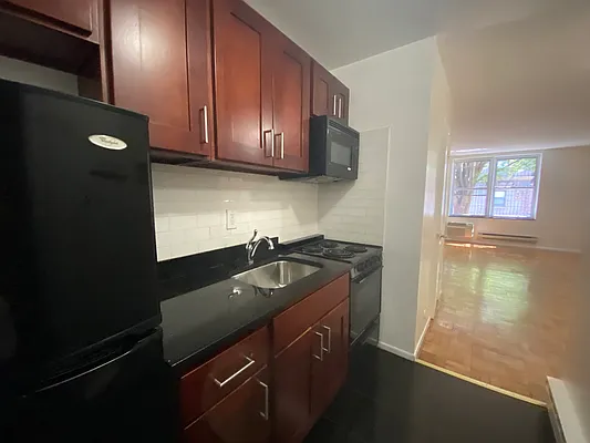 Rented by Oxford Property Group | media 2