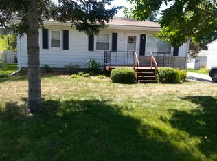 116 Michigan Dr, Elk Run Heights, IA 50707