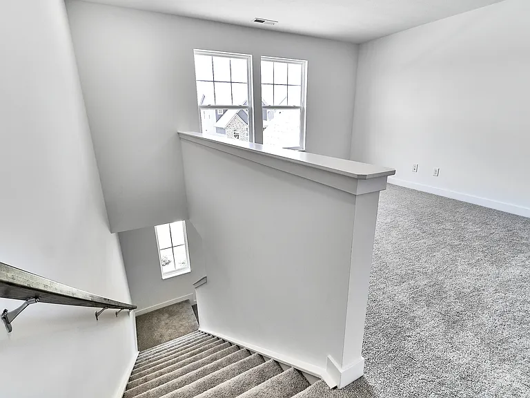 425 Eisenhower St — Photo 51