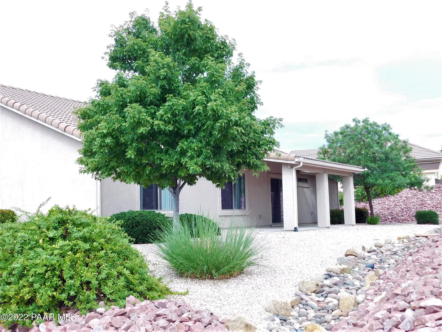 3 bed, 2.0 bath, 2189 sqft, $3,000 — Photo 4