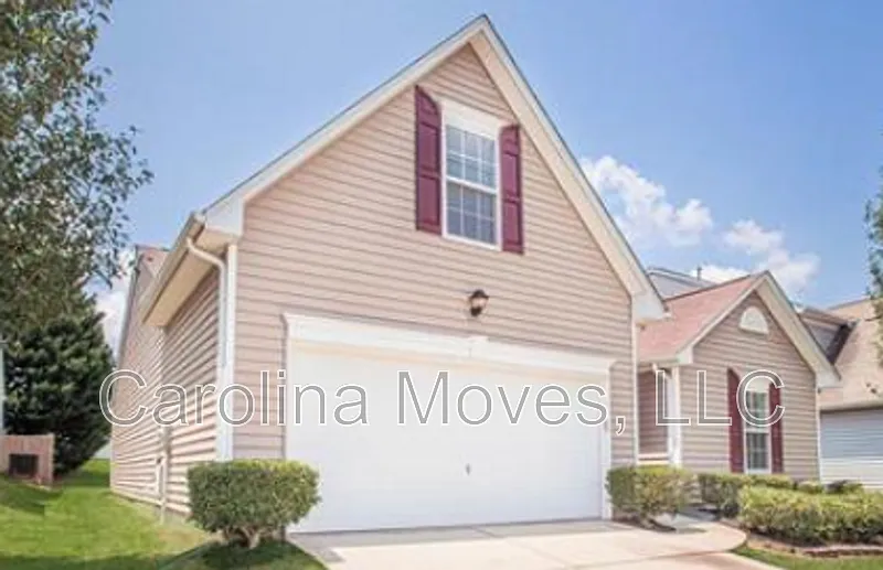 3 bed, 2.0 bath, 1548 sqft, $1,899 — Photo 2