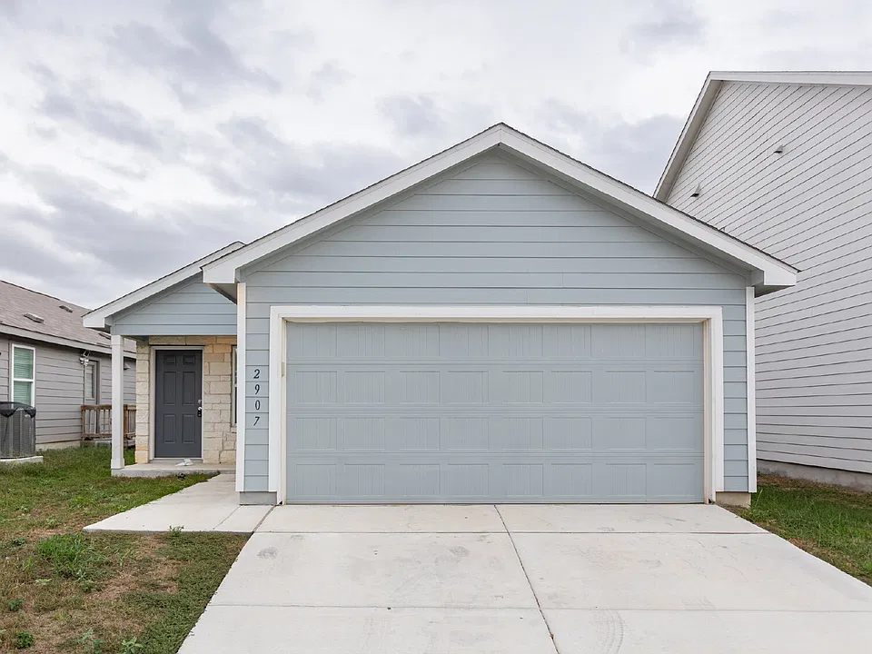 2907 Charpak Dr